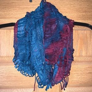 Women’s infinity scarf